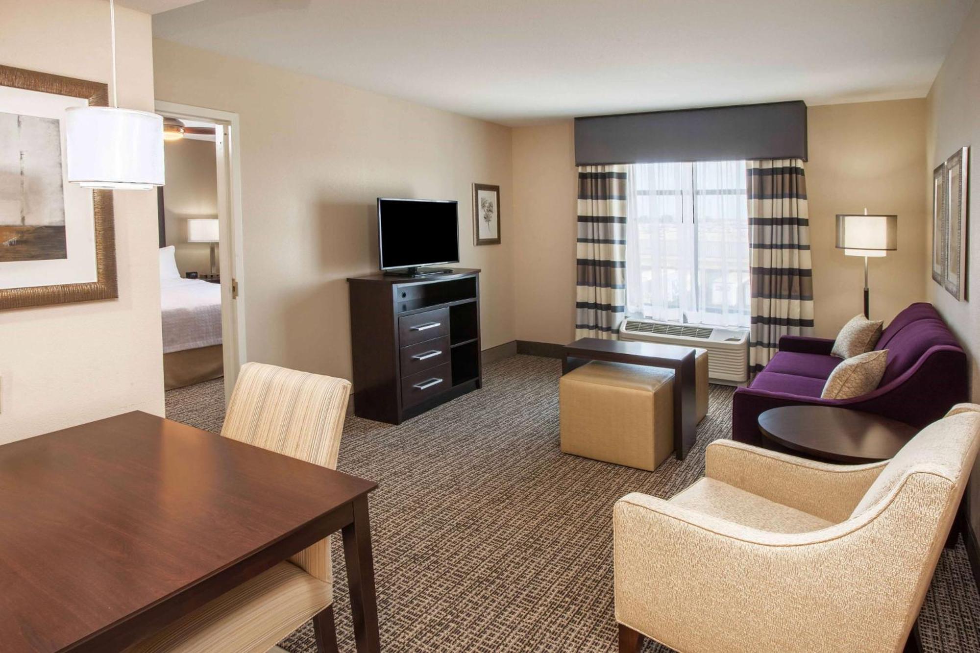 Homewood Suites By Hilton Мънстър Екстериор снимка